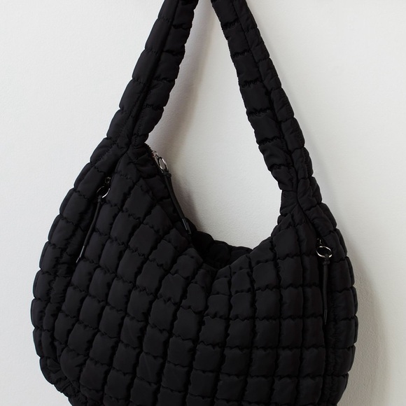 FREE PEOPLE QUILTED CARRYALL - Picture 2 of 3